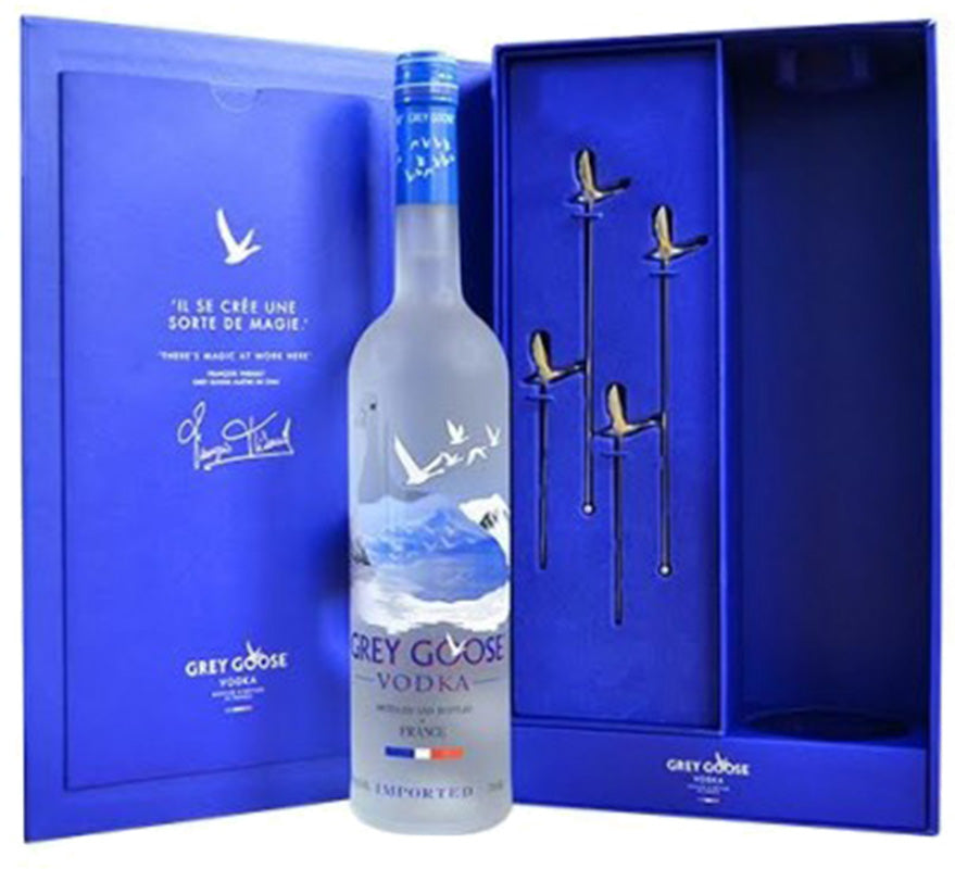 Grey Goose Vodka Gift Pack - 750 ml bottle